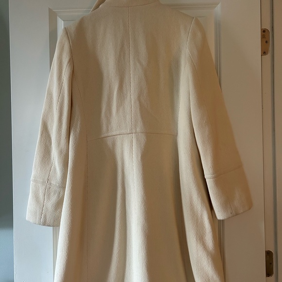 Ivory/crème coat - Picture 4 of 9